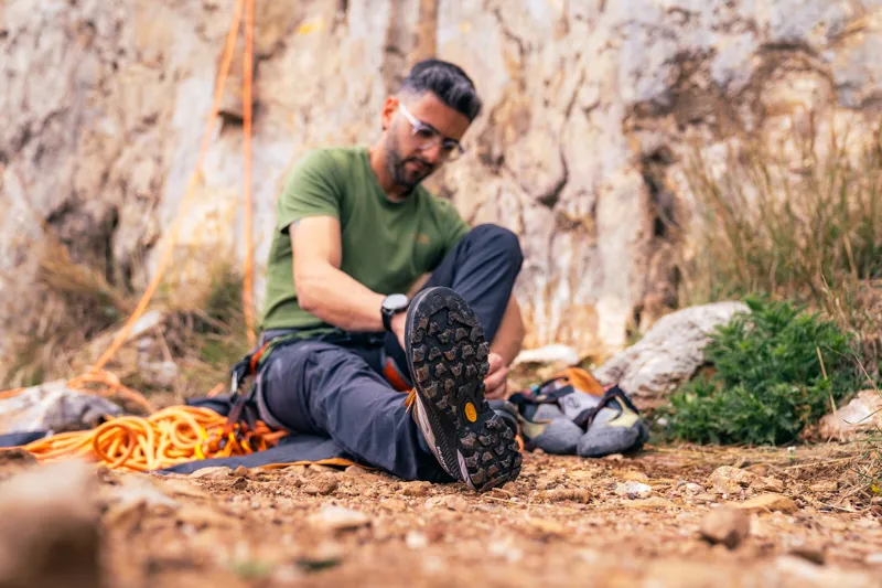 Scarpa Mens Rapid XT GTX Shoes - Caribou-Rust Orange-7