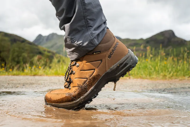 Scarpa Mens Cyrus 2 Mid GTX Boots - Brown-Black-9