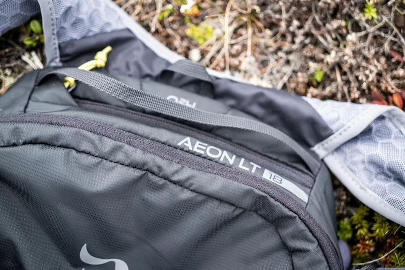 Rab Aeon LT 18 Rucksack - Anthracite-2