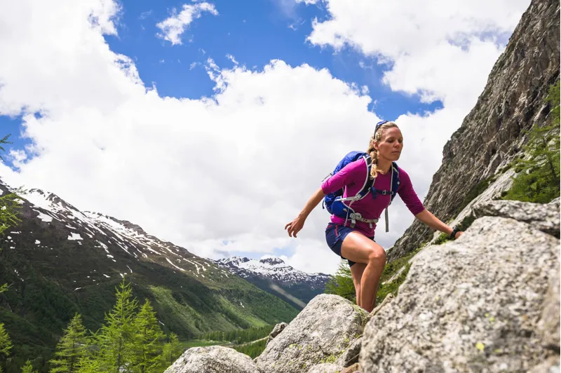 Osprey Womens Tempest 9 Rucksack - Mystic Magenta-9