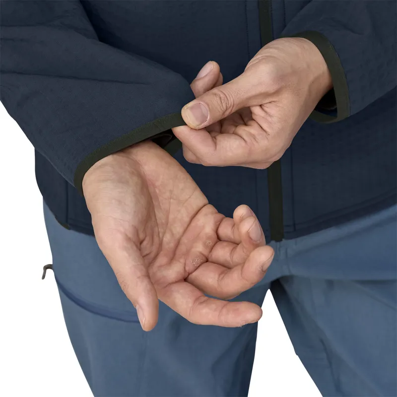 Patagonia Mens R2 TechFace Hoody - New Navy-4